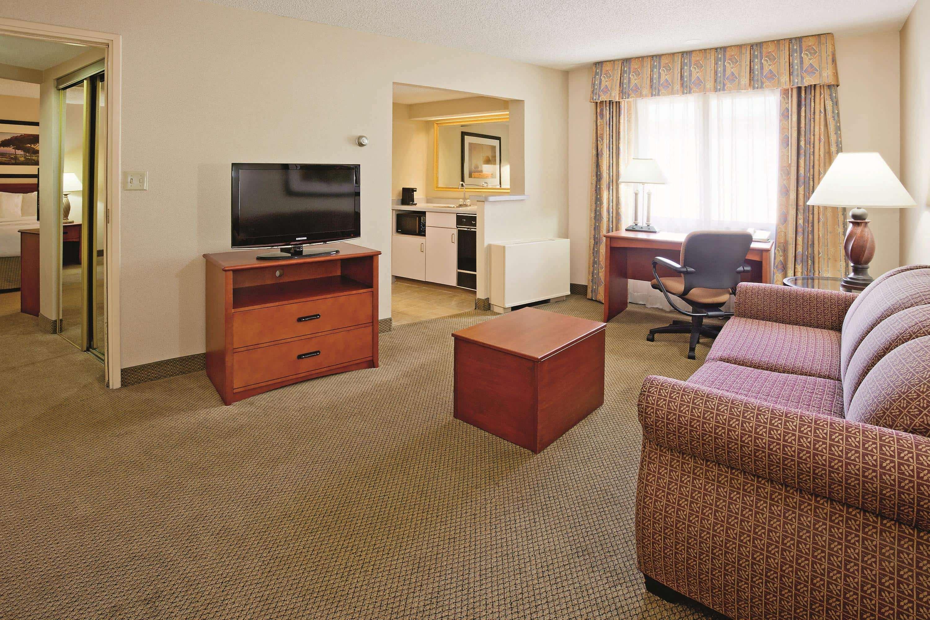 La Quinta By Wyndham Appleton College Avenue Hotel Exterior photo